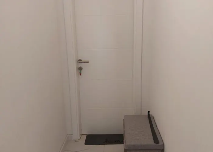 Homestay By The Way M17